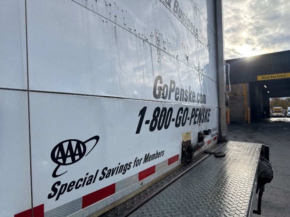 Medium Duty Box Truck-Light and Medium Duty Trucks-International-2021-MV607-Parsippany-NJ-250,260\n\t\tmiles-$ 39,000 - Image 27