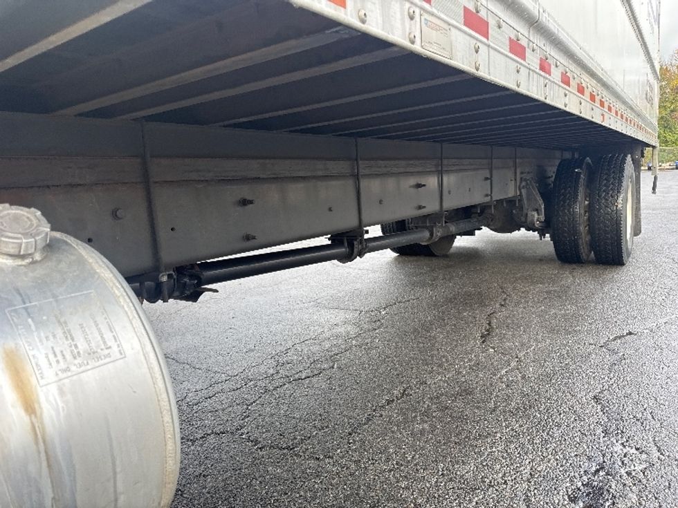 Medium Duty Box Truck-Light and Medium Duty Trucks-International-2021-MV607-Parsippany-NJ-250,260\n\t\tmiles-$ 39,000 - Image 5