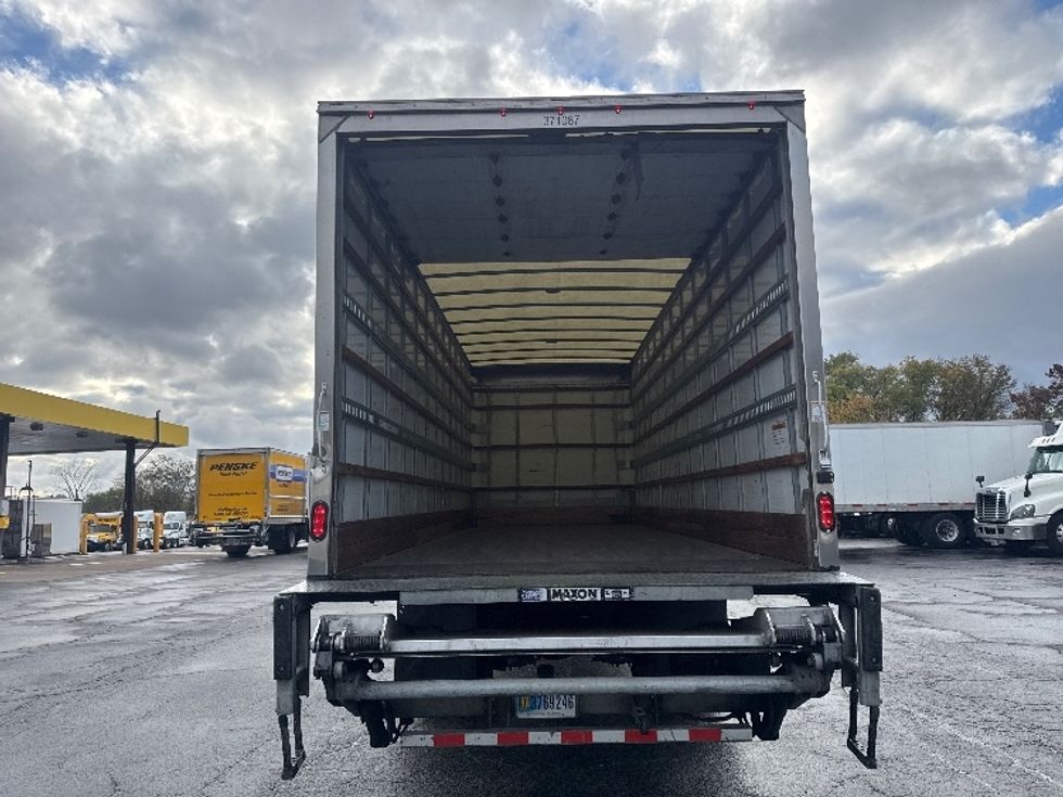 Medium Duty Box Truck-Light and Medium Duty Trucks-International-2021-MV607-Parsippany-NJ-250,260\n\t\tmiles-$ 39,000 - Image 8