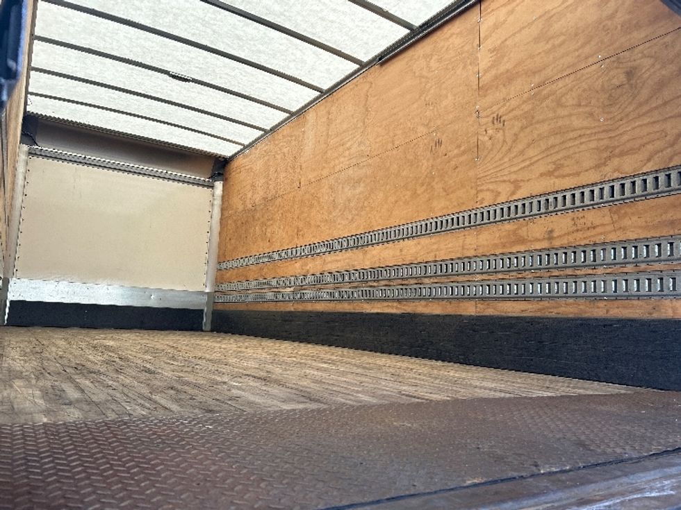 Medium Duty Box Truck-Light and Medium Duty Trucks-International-2021-MV607-Parsippany-NJ-315,698\n\t\tmiles-$ 22,500 - Image 12