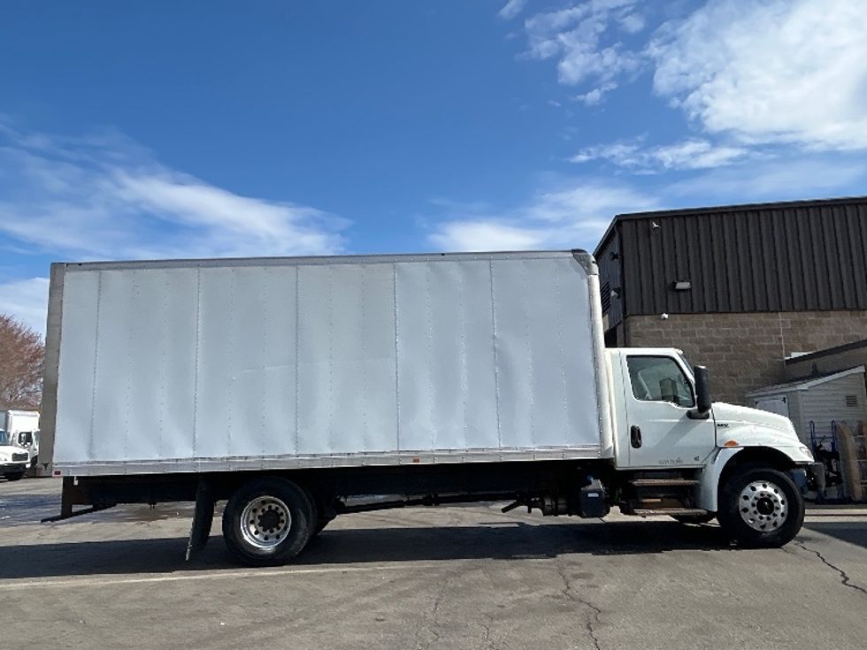 Medium Duty Box Truck-Light and Medium Duty Trucks-International-2021-MV607-Parsippany-NJ-315,698\n\t\tmiles-$ 22,500 - Image 15