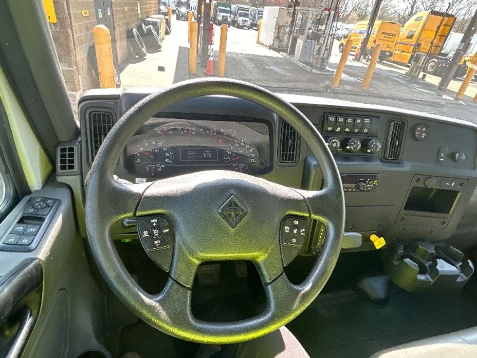 Medium Duty Box Truck-Light and Medium Duty Trucks-International-2021-MV607-Parsippany-NJ-315,698\n\t\tmiles-$ 22,500 - Image 17