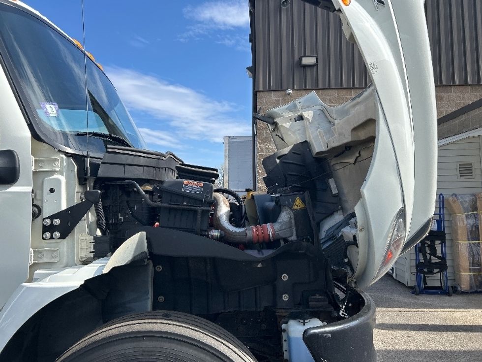 Medium Duty Box Truck-Light and Medium Duty Trucks-International-2021-MV607-Parsippany-NJ-315,698\n\t\tmiles-$ 22,500 - Image 23