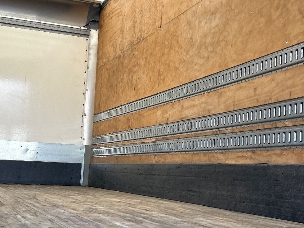 Medium Duty Box Truck-Light and Medium Duty Trucks-International-2021-MV607-Parsippany-NJ-315,698\n\t\tmiles-$ 22,500 - Image 29