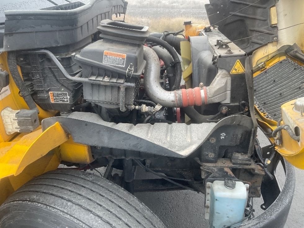 Medium Duty Box Truck-Light and Medium Duty Trucks-International-2021-MV607-Pasco-WA-208,918\n\t\tmiles-$ 41,000 - Image 23