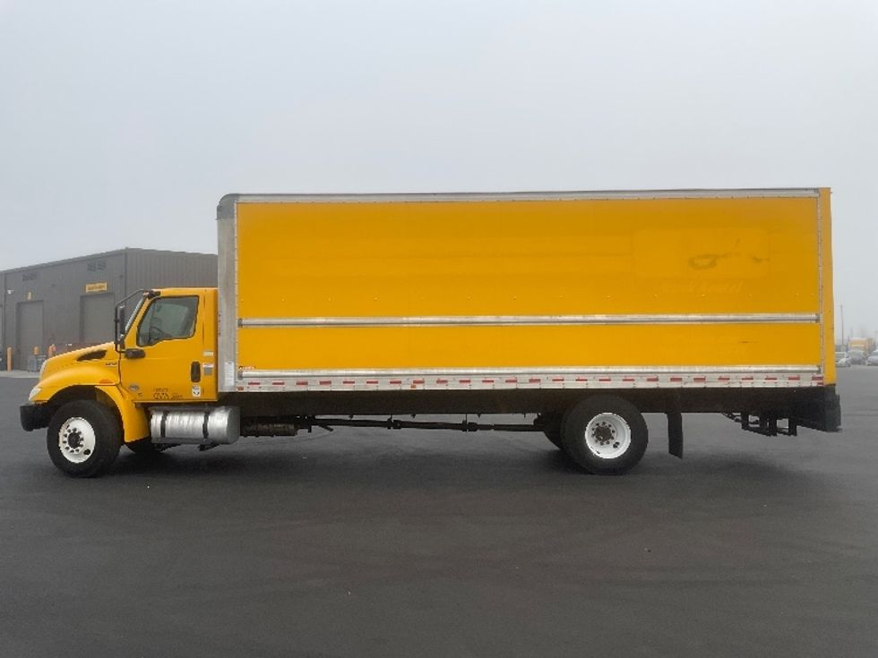 Medium Duty Box Truck-Light and Medium Duty Trucks-International-2021-MV607-Pasco-WA-208,918\n\t\tmiles-$ 41,000 - Image 4
