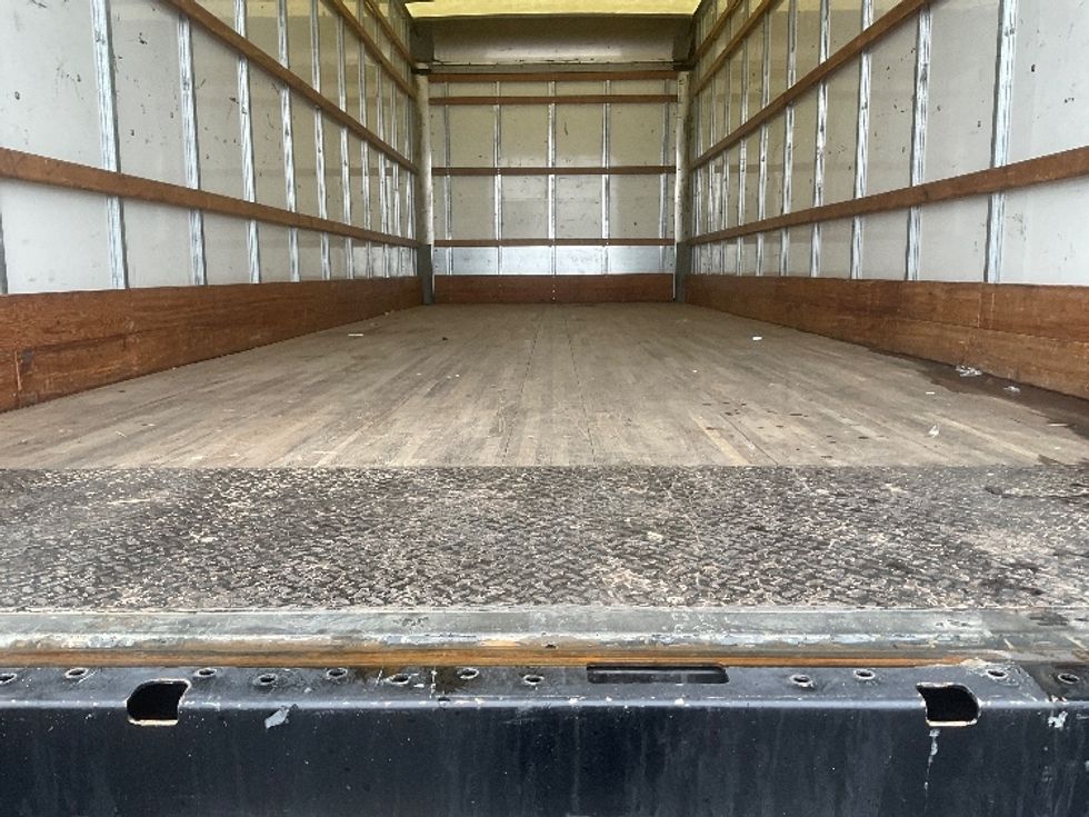 Medium Duty Box Truck-Light and Medium Duty Trucks-International-2021-MV607-Pasco-WA-217,756\n\t\tmiles-$ 39,750 - Image 10