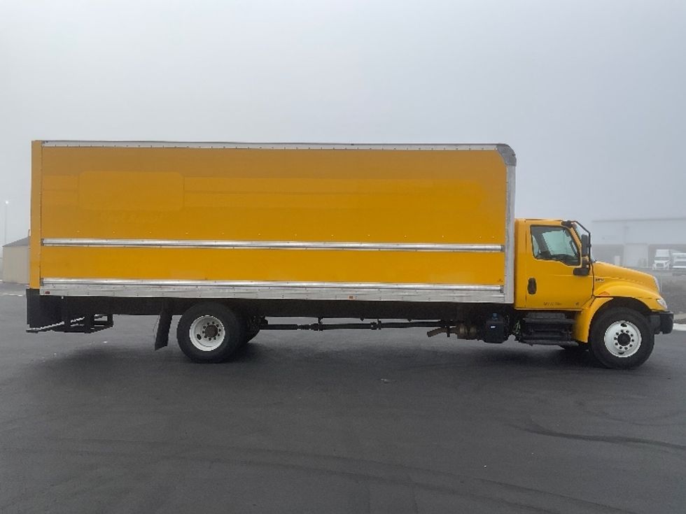 Medium Duty Box Truck-Light and Medium Duty Trucks-International-2021-MV607-Pasco-WA-217,756\n\t\tmiles-$ 39,750 - Image 15