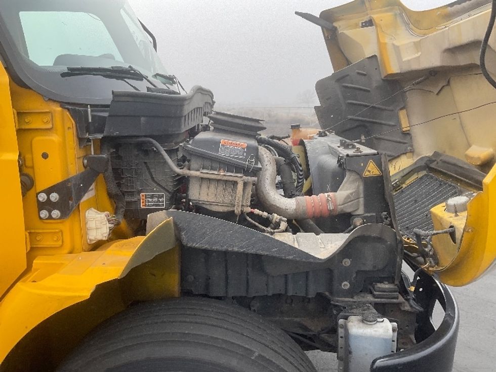 Medium Duty Box Truck-Light and Medium Duty Trucks-International-2021-MV607-Pasco-WA-217,756\n\t\tmiles-$ 39,750 - Image 23