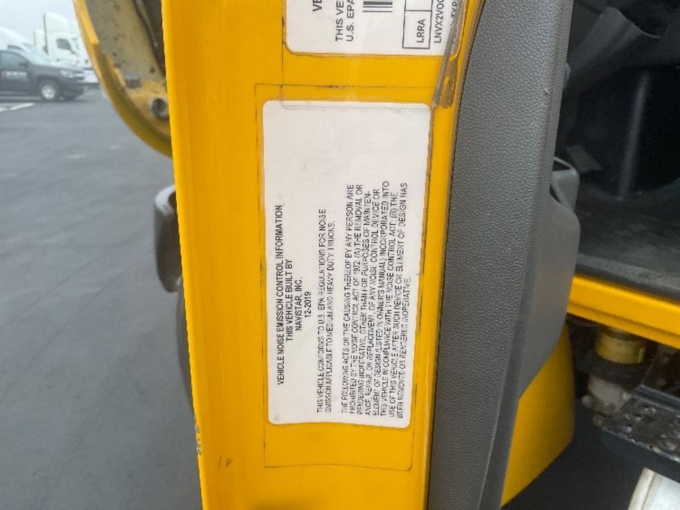 Medium Duty Box Truck-Light and Medium Duty Trucks-International-2021-MV607-Pasco-WA-217,756\n\t\tmiles-$ 39,750 - Image 27