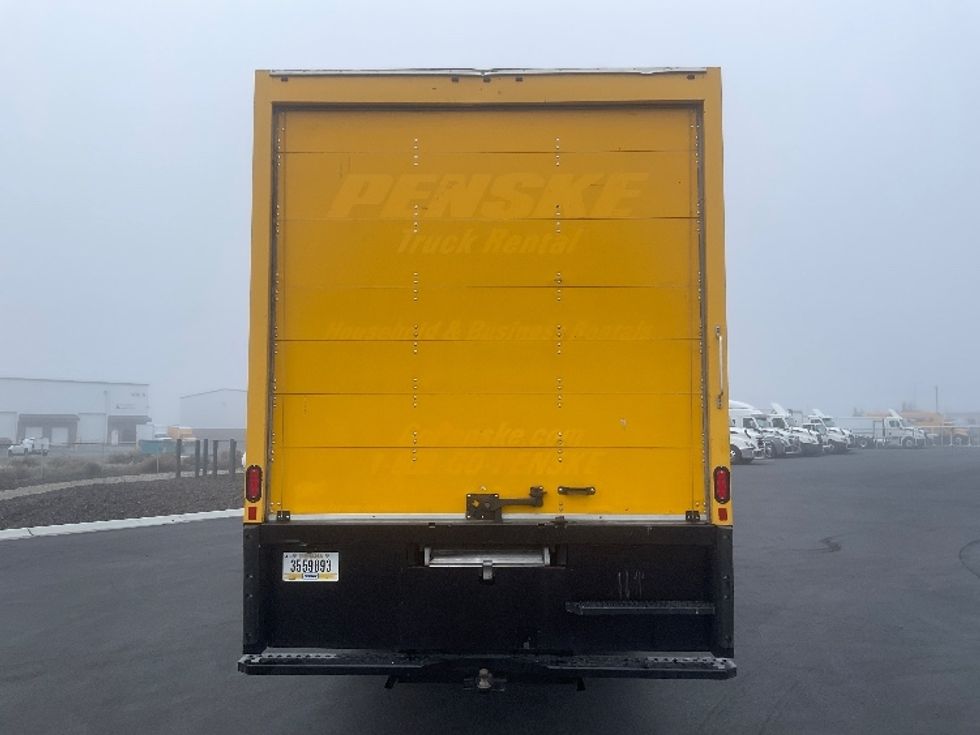 Medium Duty Box Truck-Light and Medium Duty Trucks-International-2021-MV607-Pasco-WA-217,756\n\t\tmiles-$ 39,750 - Image 7
