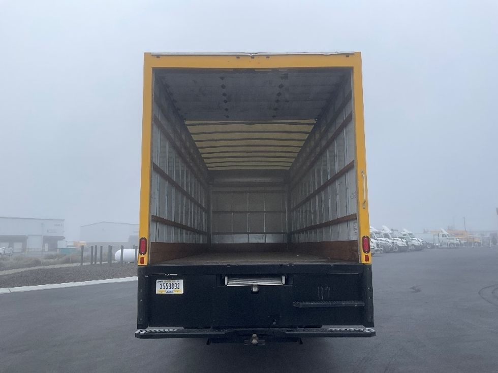 Medium Duty Box Truck-Light and Medium Duty Trucks-International-2021-MV607-Pasco-WA-217,756\n\t\tmiles-$ 39,750 - Image 8