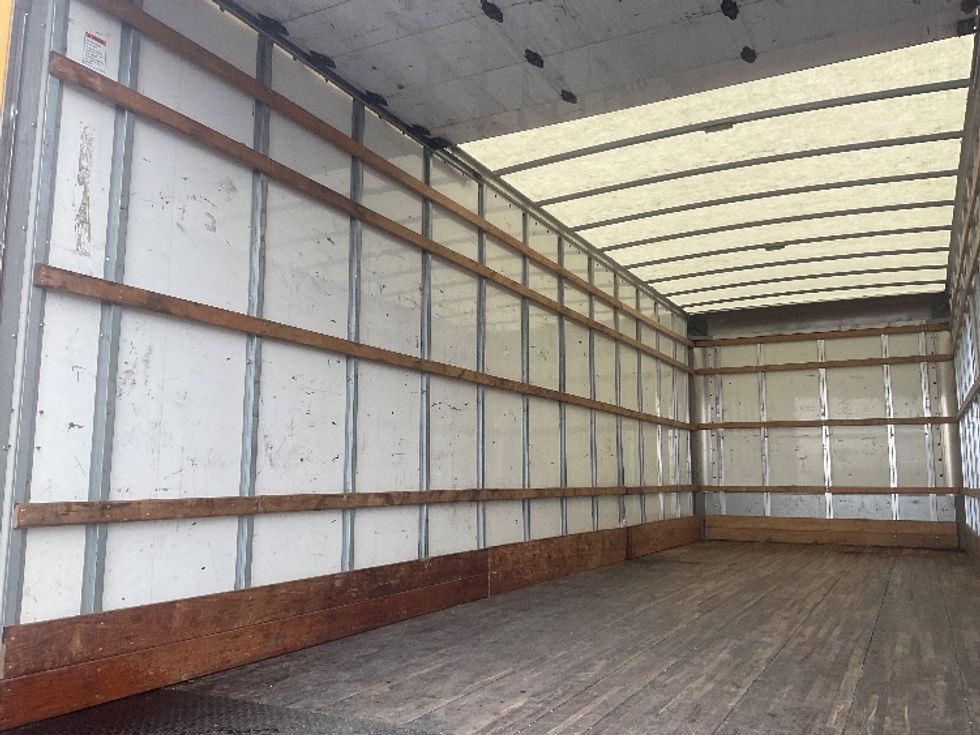 Medium Duty Box Truck-Light and Medium Duty Trucks-International-2021-MV607-Pasco-WA-225,617\n\t\tmiles-$ 38,500 - Image 11