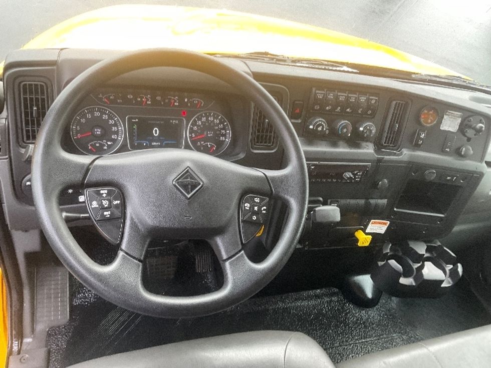 Medium Duty Box Truck-Light and Medium Duty Trucks-International-2021-MV607-Pasco-WA-225,617\n\t\tmiles-$ 38,500 - Image 18