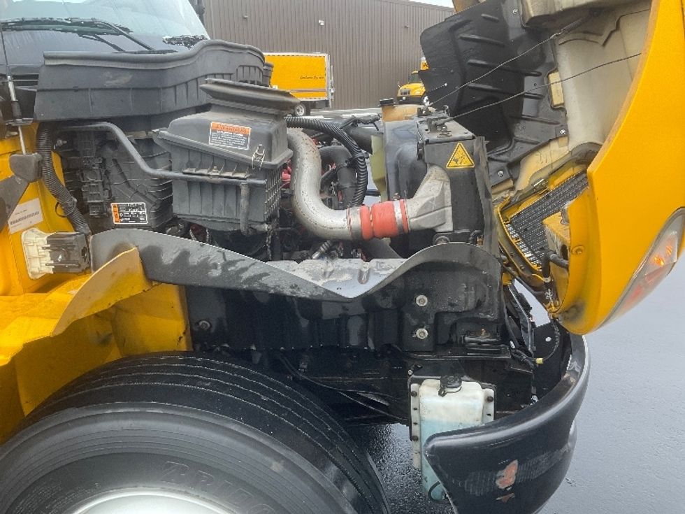 Medium Duty Box Truck-Light and Medium Duty Trucks-International-2021-MV607-Pasco-WA-225,617\n\t\tmiles-$ 38,500 - Image 23