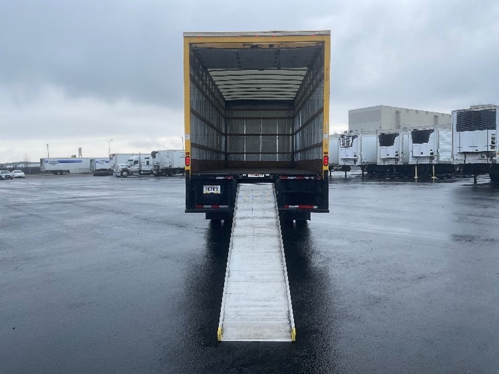 Medium Duty Box Truck-Light and Medium Duty Trucks-International-2021-MV607-Pasco-WA-225,617\n\t\tmiles-$ 38,500 - Image 9