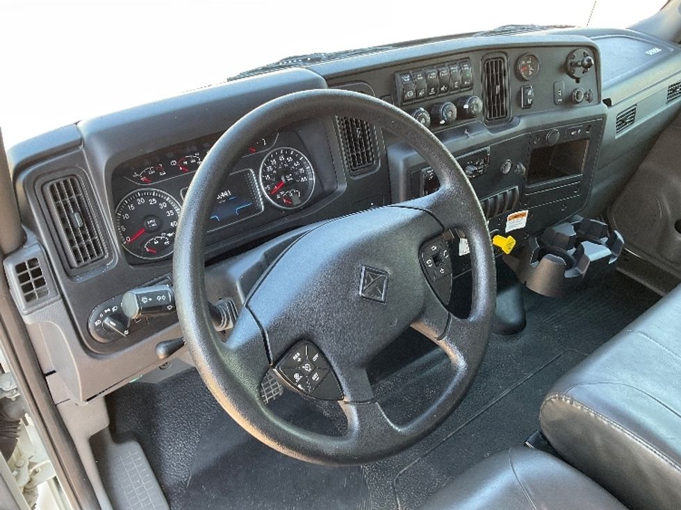 Medium Duty Box Truck-Light and Medium Duty Trucks-International-2021-MV607-Pelahatchie-MS-230,378\n\t\tmiles-$ 50,000 - Image 17