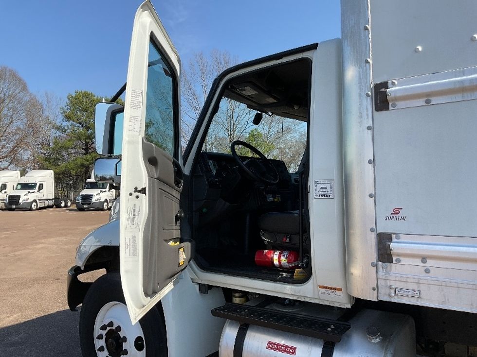 Medium Duty Box Truck-Light and Medium Duty Trucks-International-2021-MV607-Pelahatchie-MS-230,378\n\t\tmiles-$ 50,000 - Image 16
