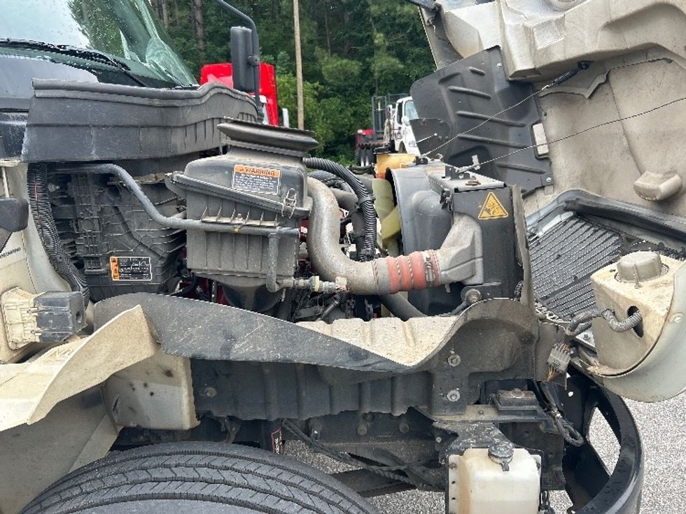 Medium Duty Box Truck-Light and Medium Duty Trucks-International-2021-MV607-Pell City-AL-60,436\n\t\tmiles-$ 78,750 - Image 23