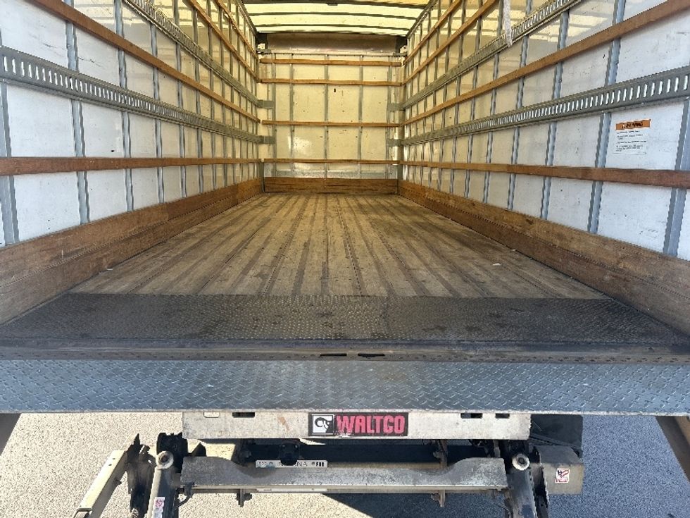 Medium Duty Box Truck-Light and Medium Duty Trucks-International-2021-MV607-Pennsauken-NJ-213,241\n\t\tmiles-$ 44,500 - Image 10