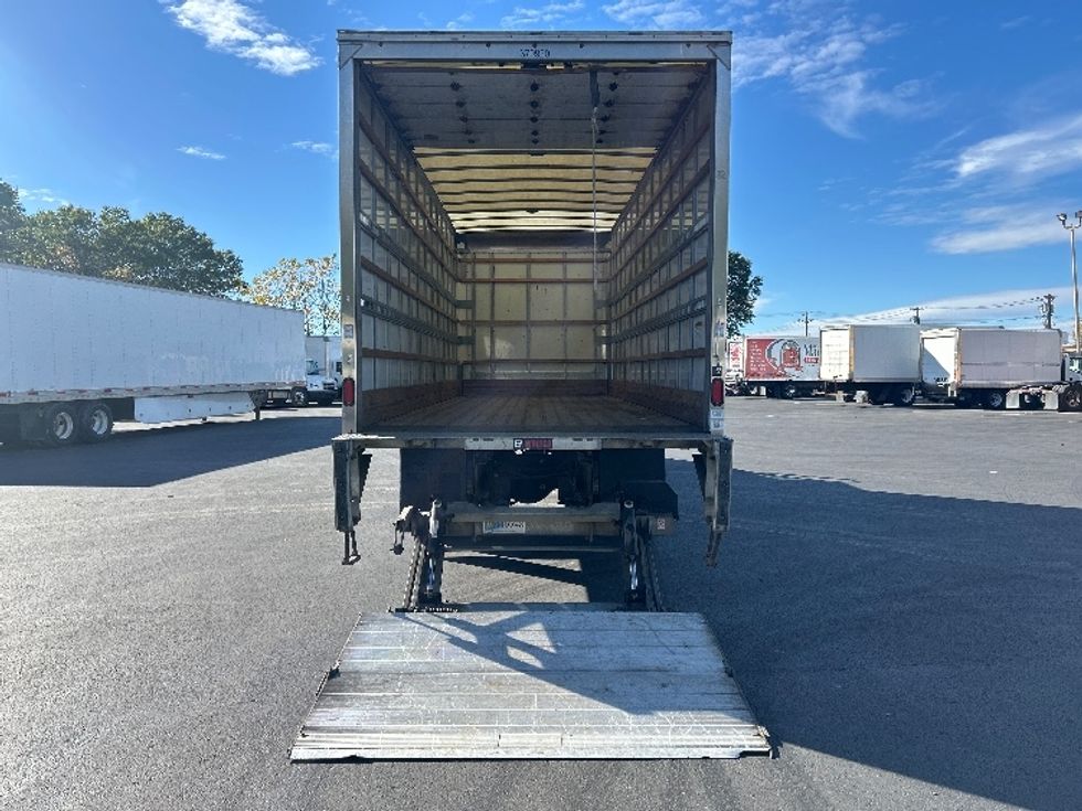 Medium Duty Box Truck-Light and Medium Duty Trucks-International-2021-MV607-Pennsauken-NJ-213,241\n\t\tmiles-$ 44,500 - Image 9