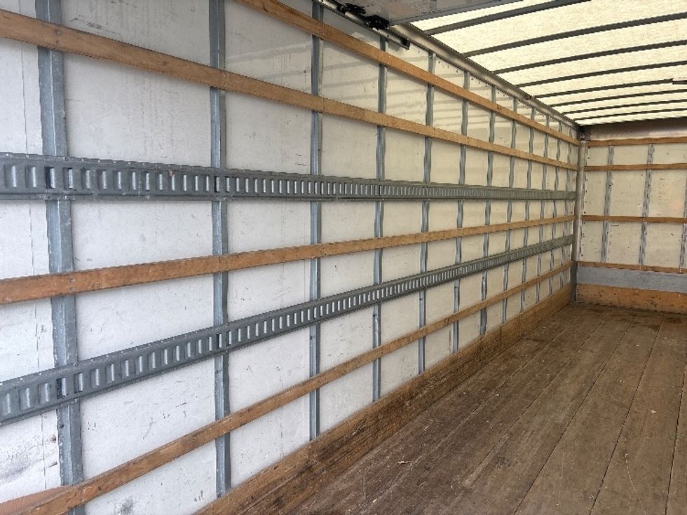 Medium Duty Box Truck-Light and Medium Duty Trucks-International-2021-MV607-Pennsauken-NJ-214,156\n\t\tmiles-$ 44,250 - Image 11