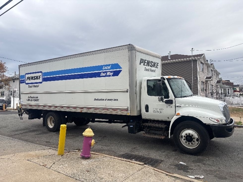 Medium Duty Box Truck-Light and Medium Duty Trucks-International-2021-MV607-Pennsauken-NJ-214,156\n\t\tmiles-$ 44,250 - Image 15