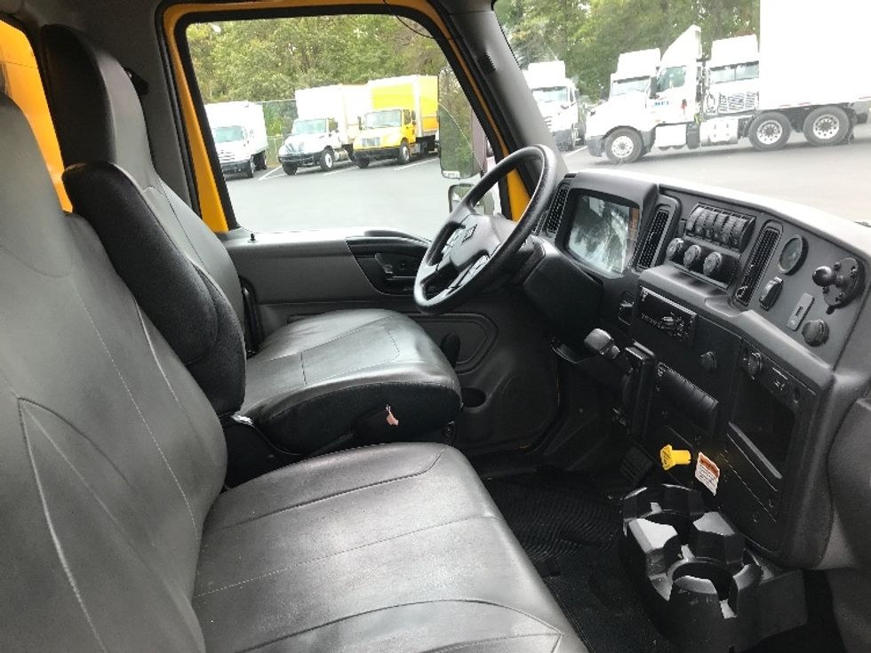 Medium Duty Box Truck-Light and Medium Duty Trucks-International-2021-MV607-Pennsauken-NJ-245,524\n\t\tmiles-$ 30,750 - Image 22
