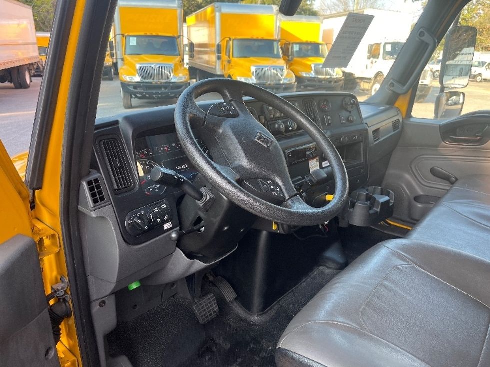 Medium Duty Box Truck-Light and Medium Duty Trucks-International-2021-MV607-Pensacola-FL-165,456\n\t\tmiles-$ 47,250 - Image 17