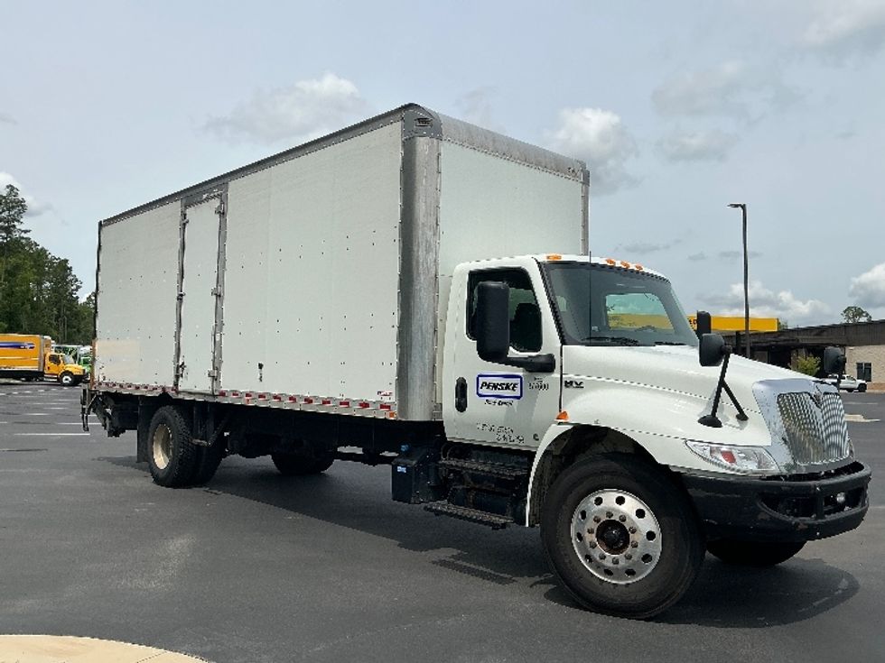 Medium Duty Box Truck-Light and Medium Duty Trucks-International-2021-MV607-Pensacola-FL-170,989\n\t\tmiles-$ 61,250 - Image 1
