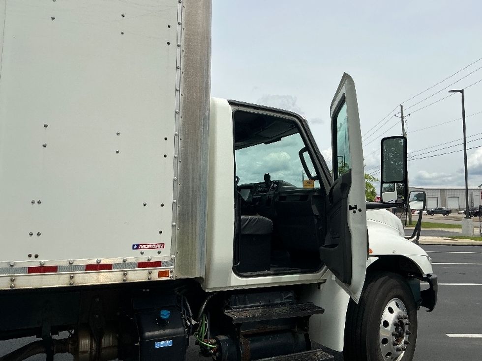 Medium Duty Box Truck-Light and Medium Duty Trucks-International-2021-MV607-Pensacola-FL-170,989\n\t\tmiles-$ 61,250 - Image 19