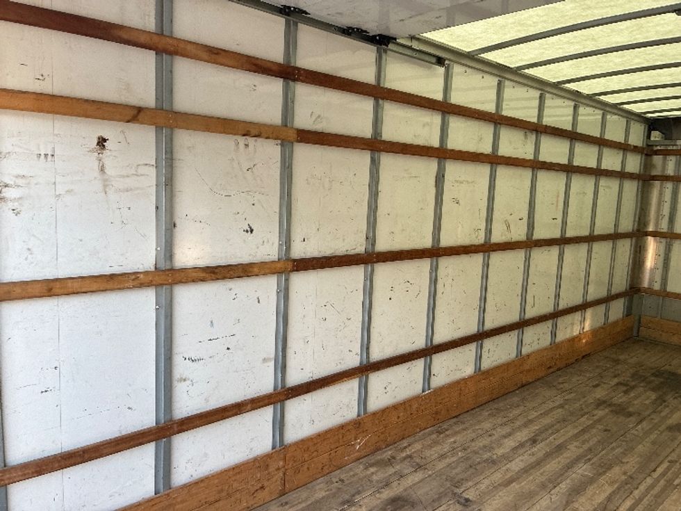 Medium Duty Box Truck-Light and Medium Duty Trucks-International-2021-MV607-Pensacola-FL-180,090\n\t\tmiles-$ 39,000 - Image 11