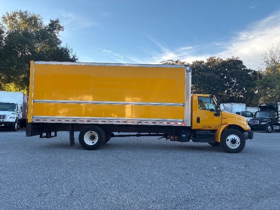 Medium Duty Box Truck-Light and Medium Duty Trucks-International-2021-MV607-Pensacola-FL-180,090\n\t\tmiles-$ 39,000 - Image 15