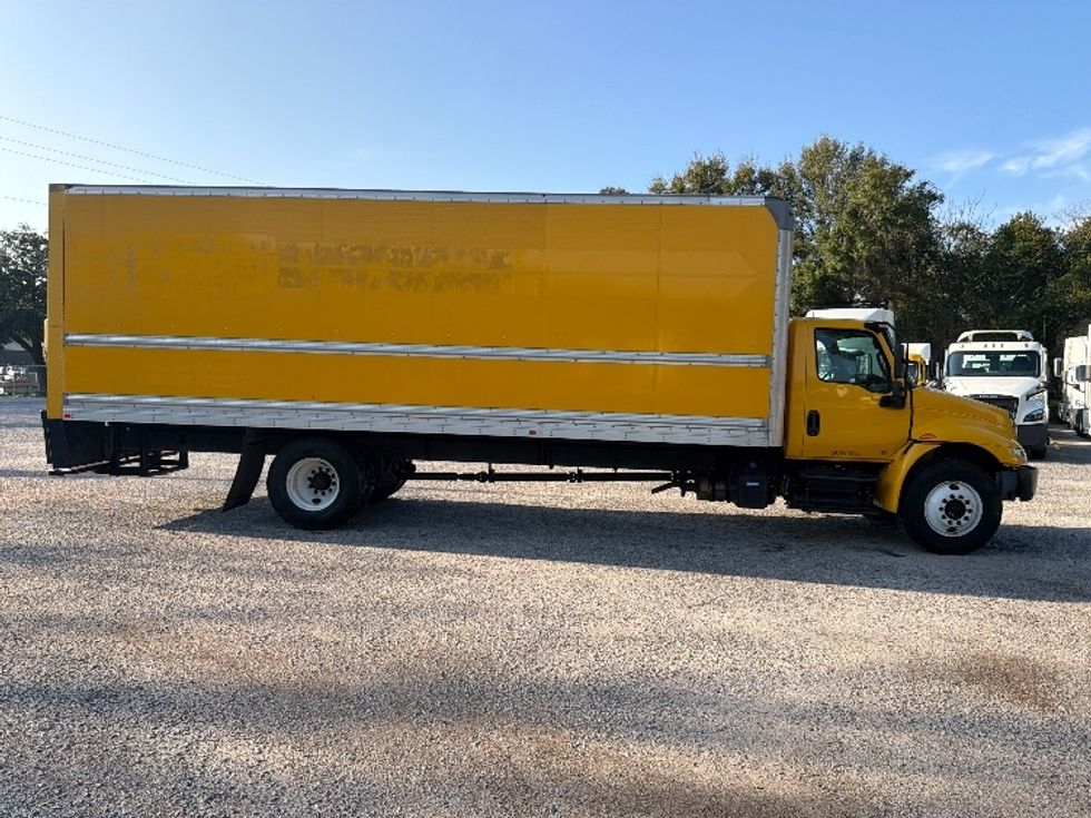 Medium Duty Box Truck-Light and Medium Duty Trucks-International-2021-MV607-Pensacola-FL-182,372\n\t\tmiles-$ 44,750 - Image 15
