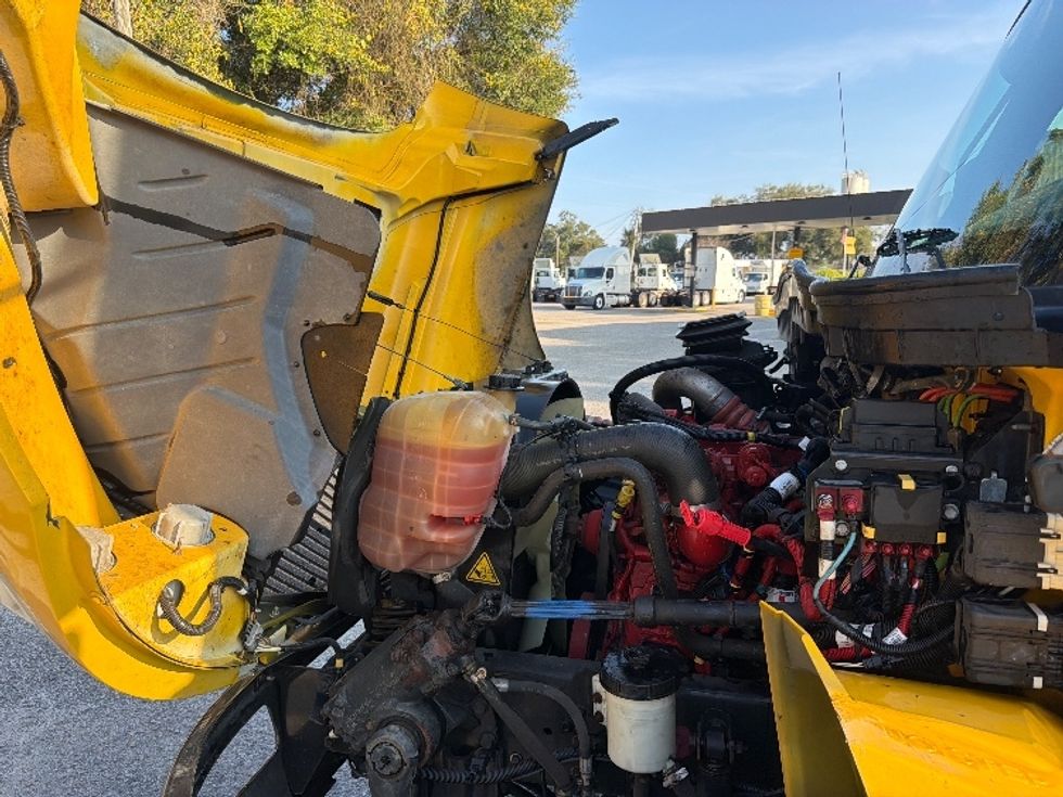 Medium Duty Box Truck-Light and Medium Duty Trucks-International-2021-MV607-Pensacola-FL-182,372\n\t\tmiles-$ 44,750 - Image 24