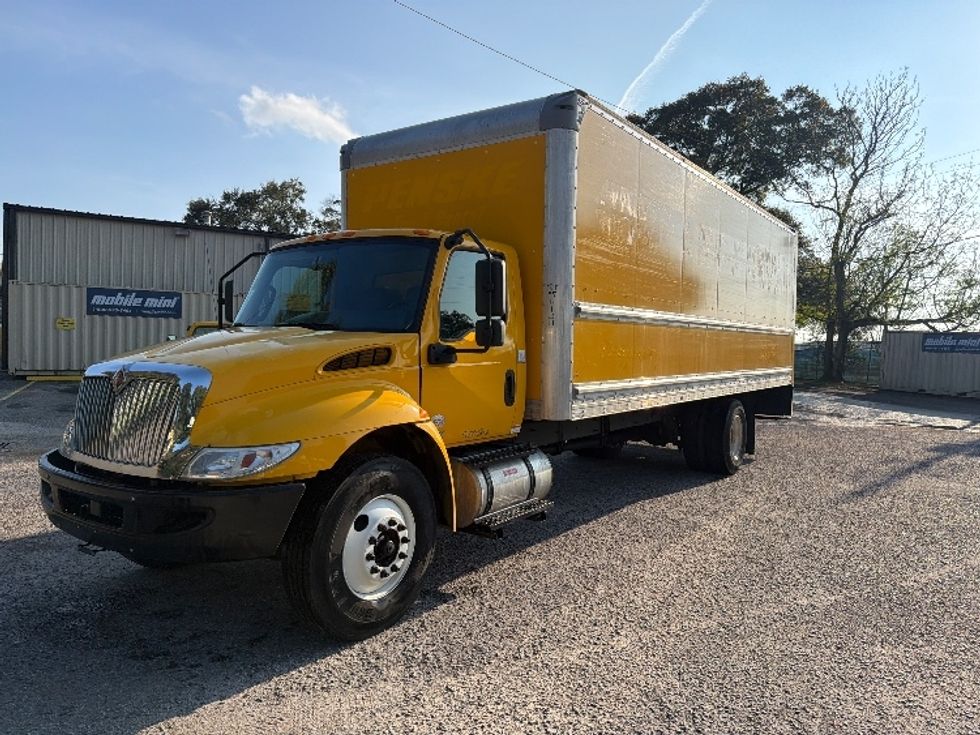 Medium Duty Box Truck-Light and Medium Duty Trucks-International-2021-MV607-Pensacola-FL-182,372\n\t\tmiles-$ 44,750 - Image 3