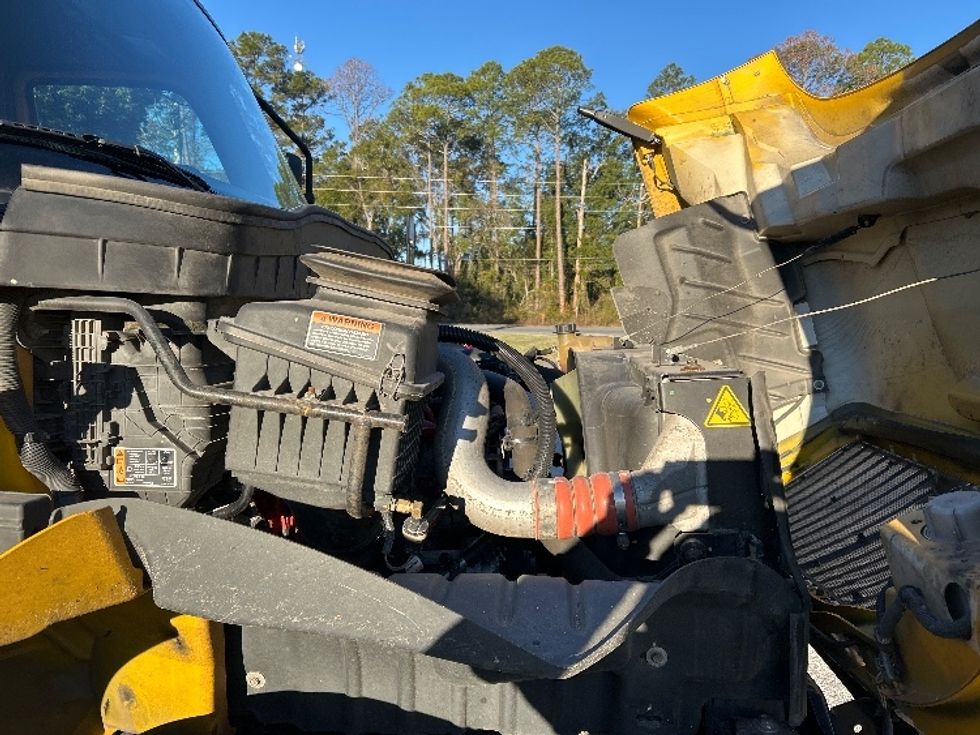 Medium Duty Box Truck-Light and Medium Duty Trucks-International-2021-MV607-Pensacola-FL-182,445\n\t\tmiles-$ 41,250 - Image 23