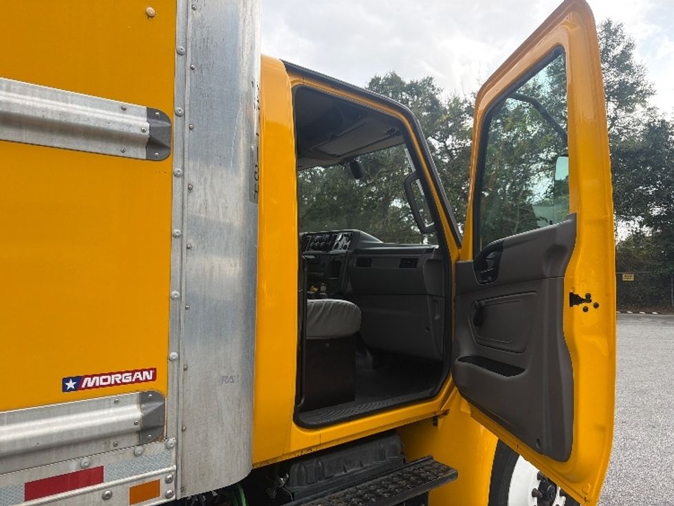 Medium Duty Box Truck-Light and Medium Duty Trucks-International-2021-MV607-Pensacola-FL-193,189\n\t\tmiles-$ 43,250 - Image 20
