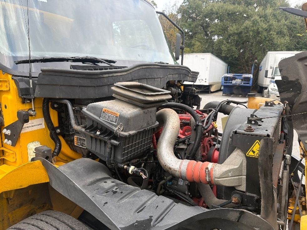 Medium Duty Box Truck-Light and Medium Duty Trucks-International-2021-MV607-Pensacola-FL-193,189\n\t\tmiles-$ 43,250 - Image 23