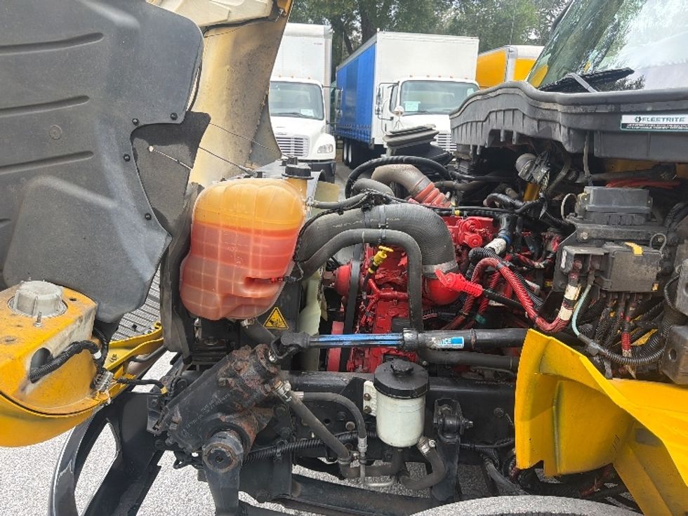 Medium Duty Box Truck-Light and Medium Duty Trucks-International-2021-MV607-Pensacola-FL-193,189\n\t\tmiles-$ 43,250 - Image 24