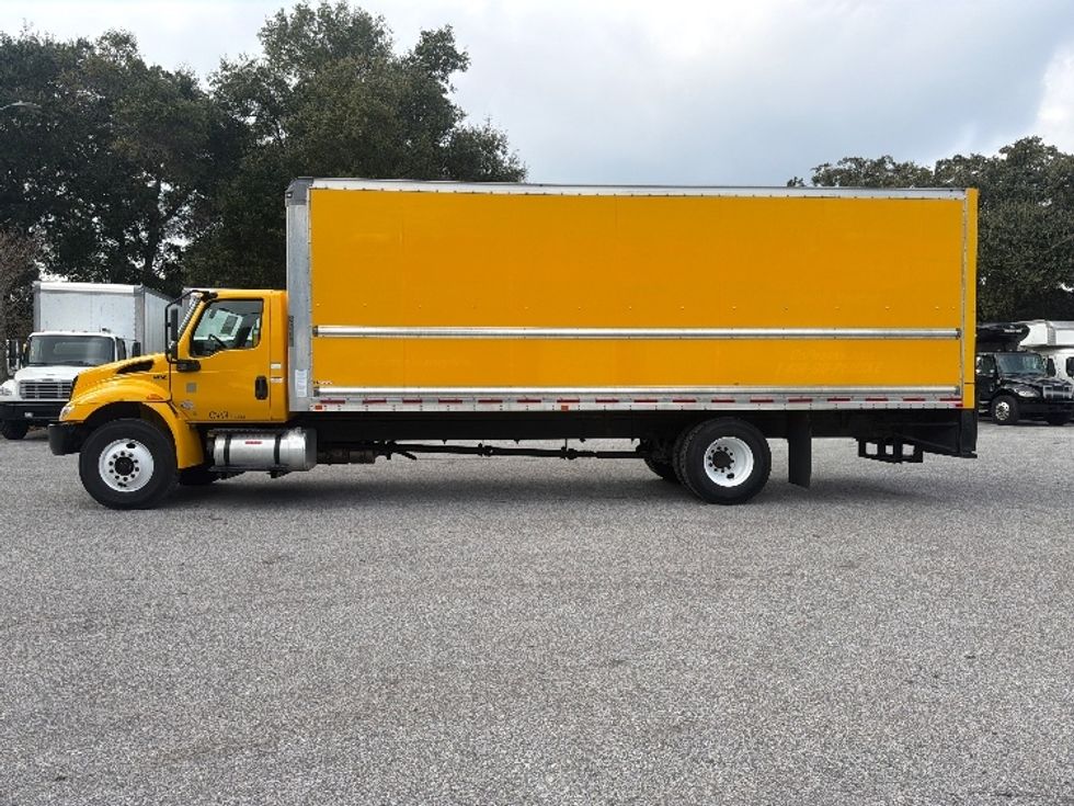 Medium Duty Box Truck-Light and Medium Duty Trucks-International-2021-MV607-Pensacola-FL-193,189\n\t\tmiles-$ 43,250 - Image 4