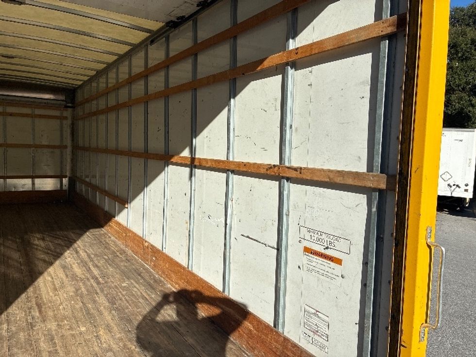Medium Duty Box Truck-Light and Medium Duty Trucks-International-2021-MV607-Pensacola-FL-195,163\n\t\tmiles-$ 43,000 - Image 12