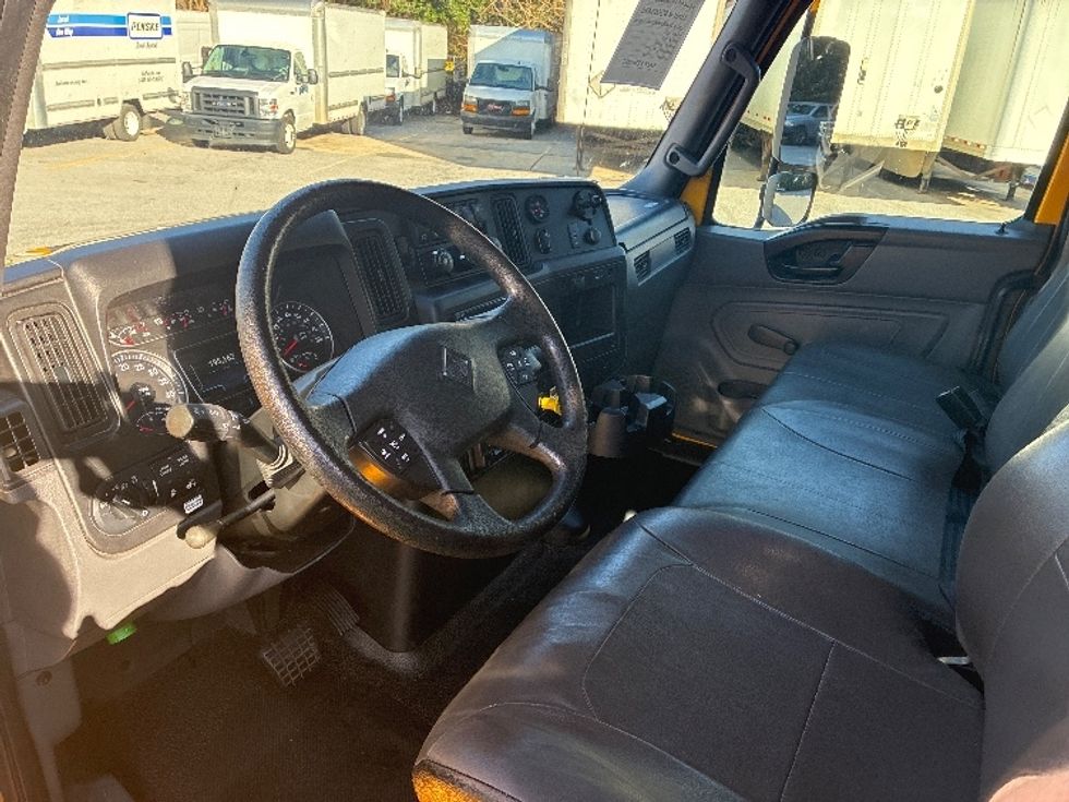 Medium Duty Box Truck-Light and Medium Duty Trucks-International-2021-MV607-Pensacola-FL-195,163\n\t\tmiles-$ 43,000 - Image 17