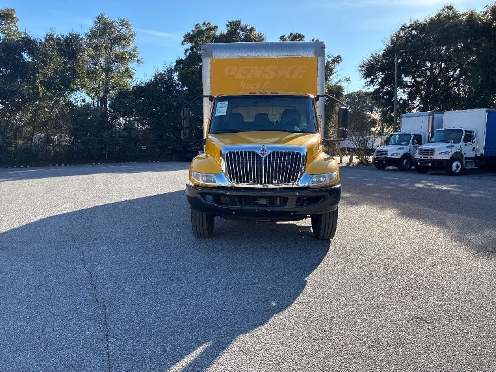 Medium Duty Box Truck-Light and Medium Duty Trucks-International-2021-MV607-Pensacola-FL-195,163\n\t\tmiles-$ 43,000 - Image 2