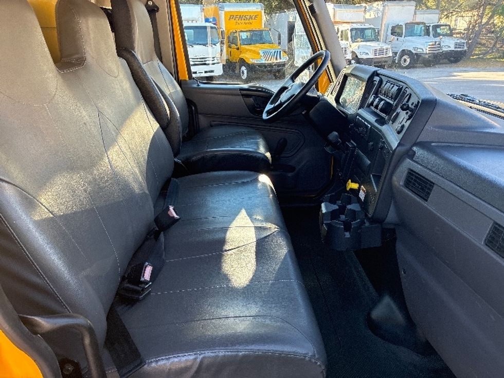 Medium Duty Box Truck-Light and Medium Duty Trucks-International-2021-MV607-Pensacola-FL-195,163\n\t\tmiles-$ 43,000 - Image 22