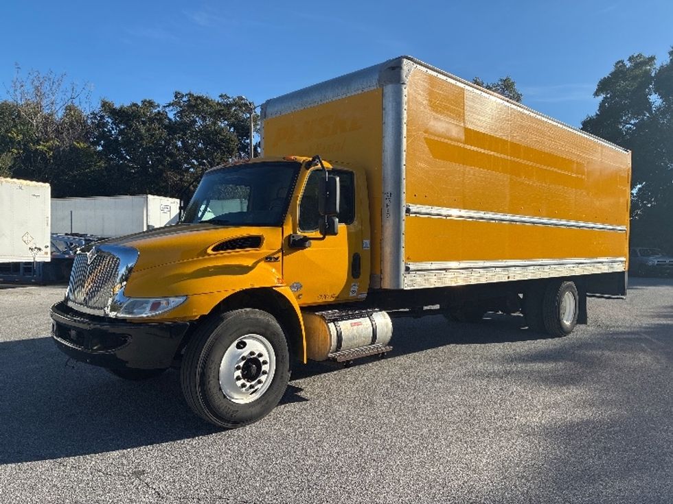 Medium Duty Box Truck-Light and Medium Duty Trucks-International-2021-MV607-Pensacola-FL-195,163\n\t\tmiles-$ 43,000 - Image 3