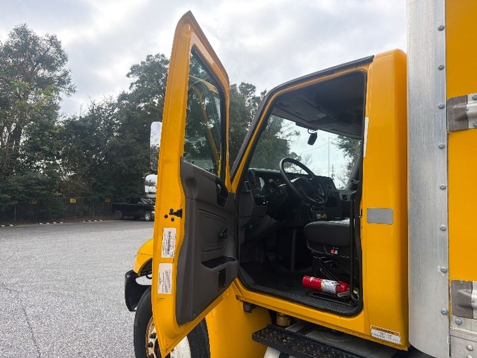 Medium Duty Box Truck-Light and Medium Duty Trucks-International-2021-MV607-Pensacola-FL-217,845\n\t\tmiles-$ 39,750 - Image 16