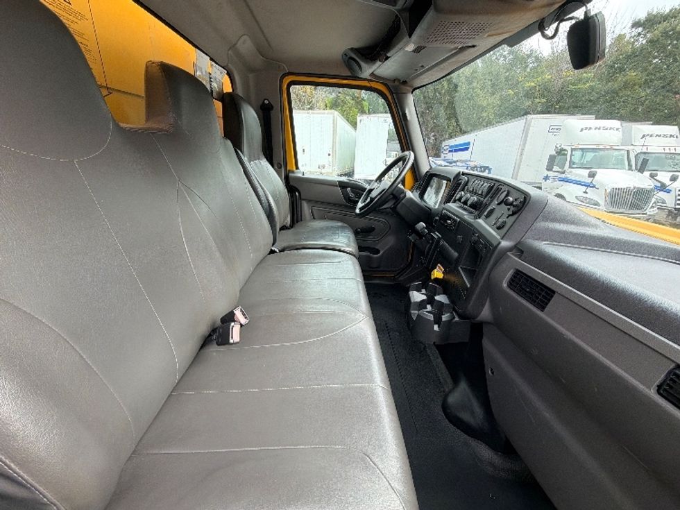 Medium Duty Box Truck-Light and Medium Duty Trucks-International-2021-MV607-Pensacola-FL-217,845\n\t\tmiles-$ 39,750 - Image 22