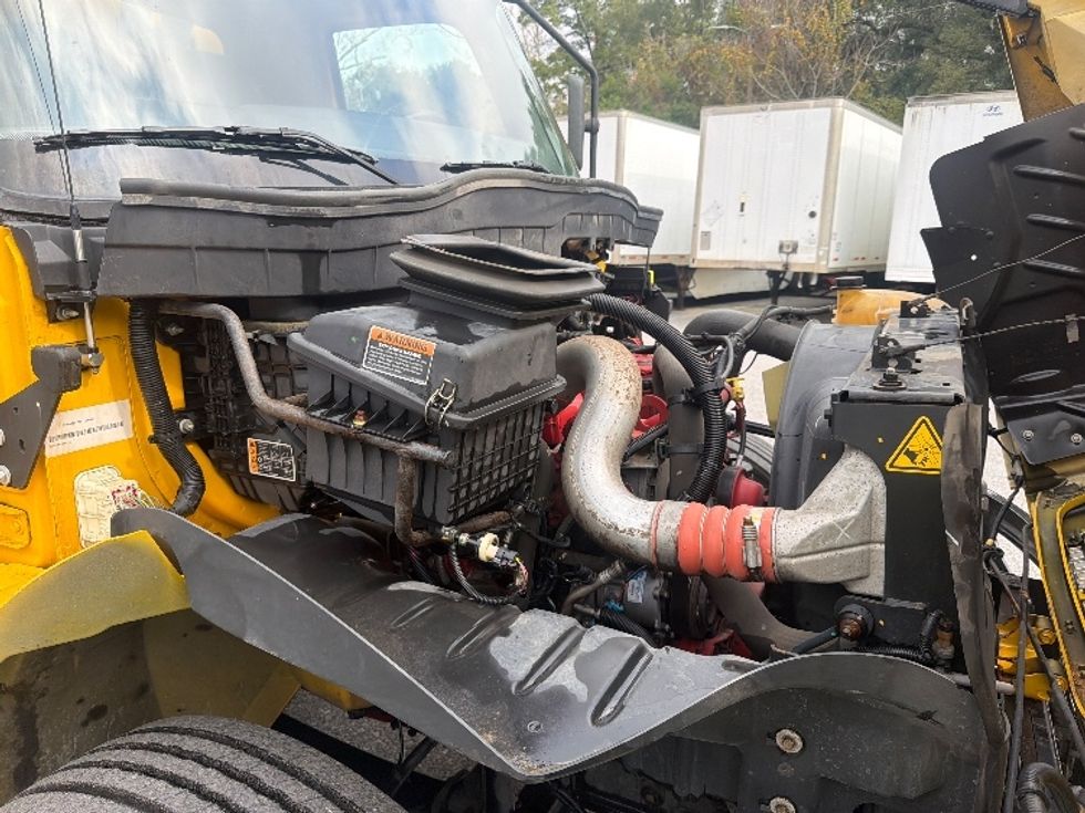 Medium Duty Box Truck-Light and Medium Duty Trucks-International-2021-MV607-Pensacola-FL-217,845\n\t\tmiles-$ 39,750 - Image 23