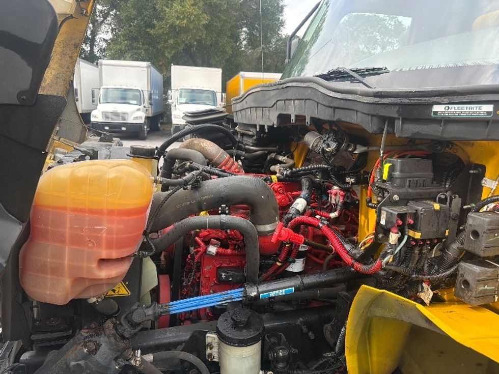 Medium Duty Box Truck-Light and Medium Duty Trucks-International-2021-MV607-Pensacola-FL-217,845\n\t\tmiles-$ 39,750 - Image 24